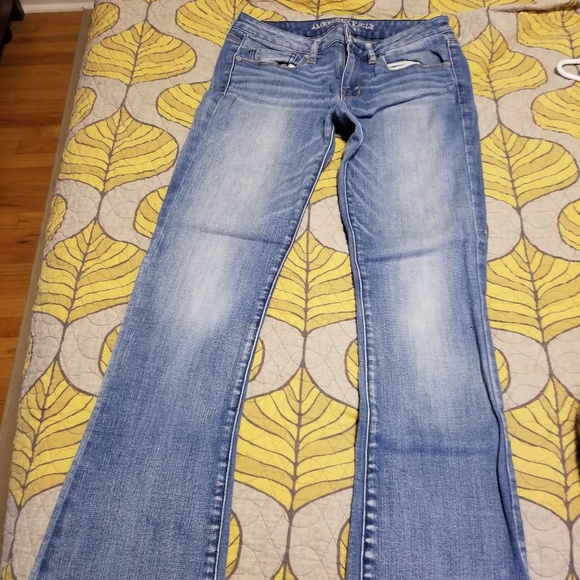 Blue Jeans - Picture 2 of 5